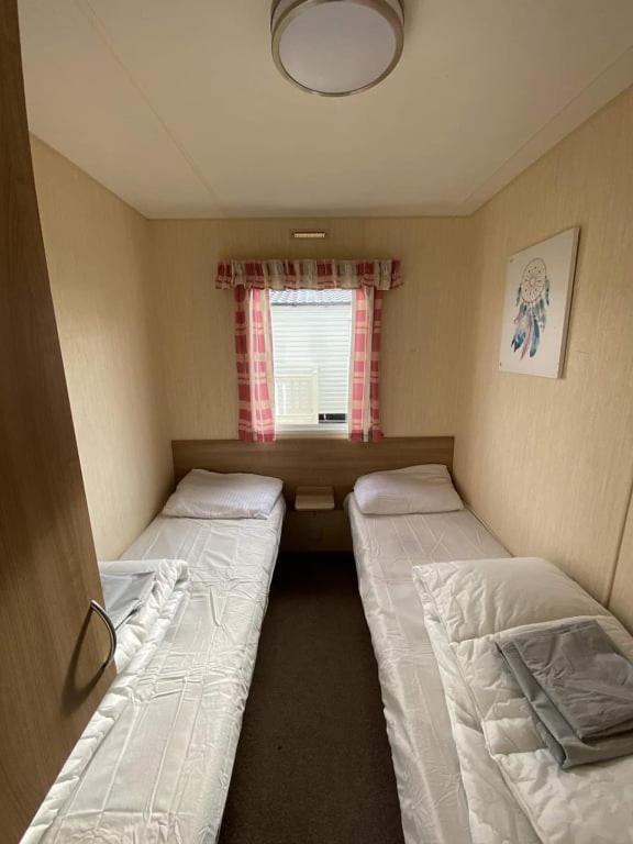 8 Berth Caravan Pg30 Чапел-Сент-Леонардс Екстер'єр фото